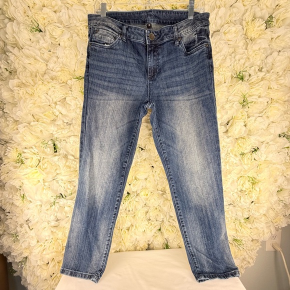 Kut from the Kloth Women’s Jeans Size 10 Stretch Raw Hem - Picture 2 of 12